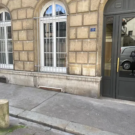 公寓 Charmant Duplex Parking En Option